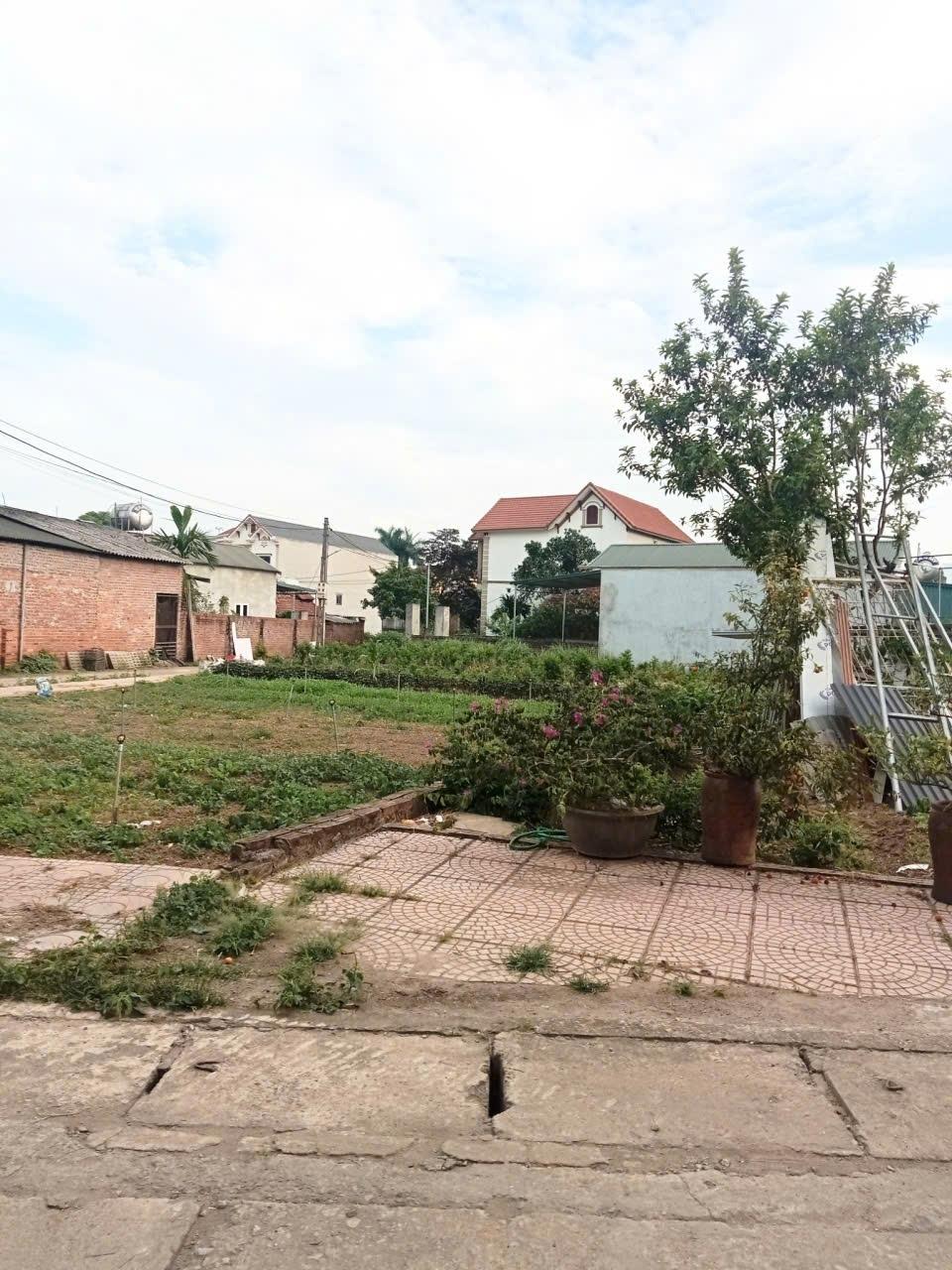 Bán nhanh lô đất 110 m2 tại Xã Phú Cát - Quốc Oai - Hà Nội, giá 3 tỷ