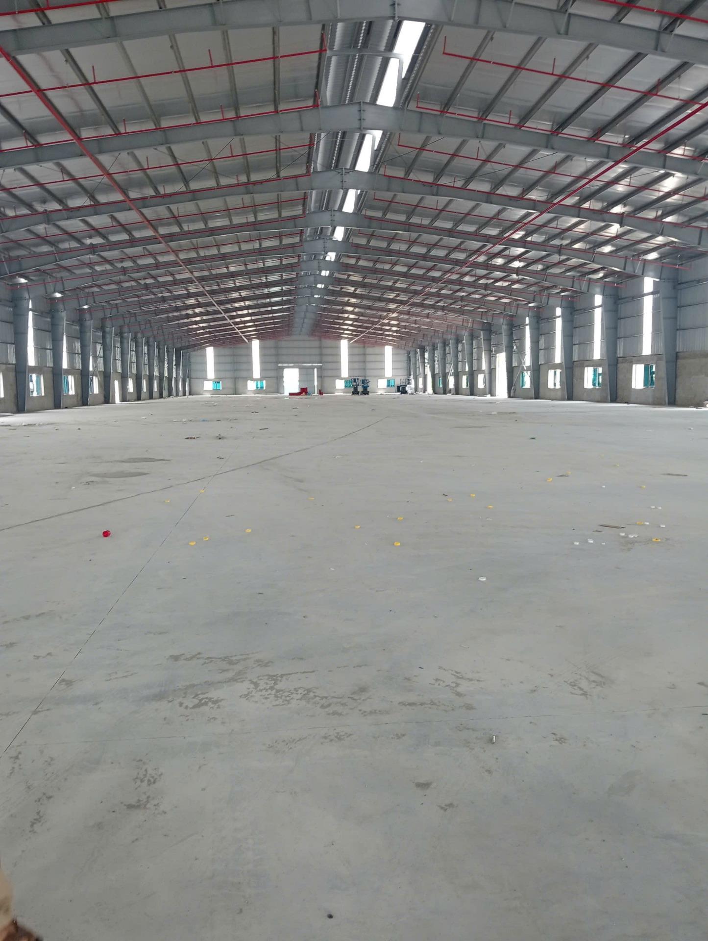 Cho thuê kho xưởng mới 5000m2 tại DDT379 Yên Mỹ. Hưng Yên. Pccc tự động nhiệm thu
