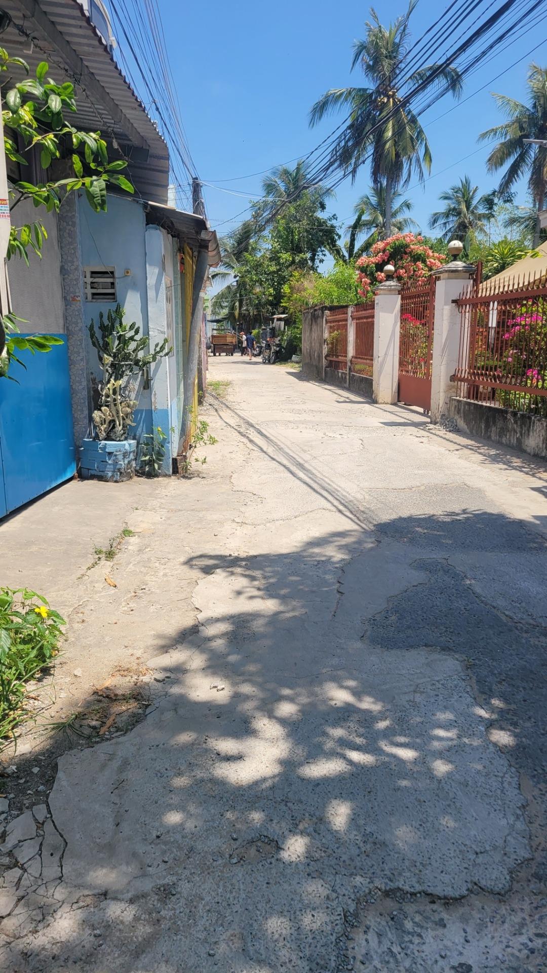 Sở hữu đất nền 212 m2 tại Thành phố Bến Tre - Bến Tre, giá 2,1 tỷ