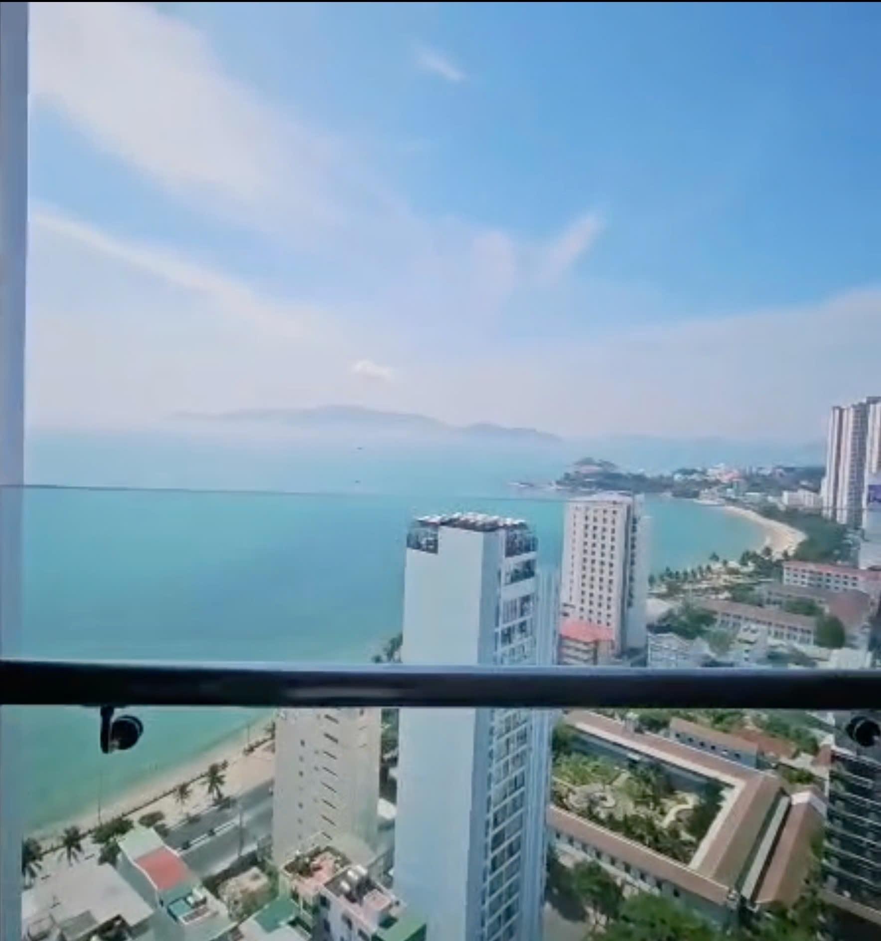 Bán nhanh căn chung cư 60 m2, giá 4,5 tỷ tại Đường Phạm Văn Đồng - Nha Trang - Khánh Hòa