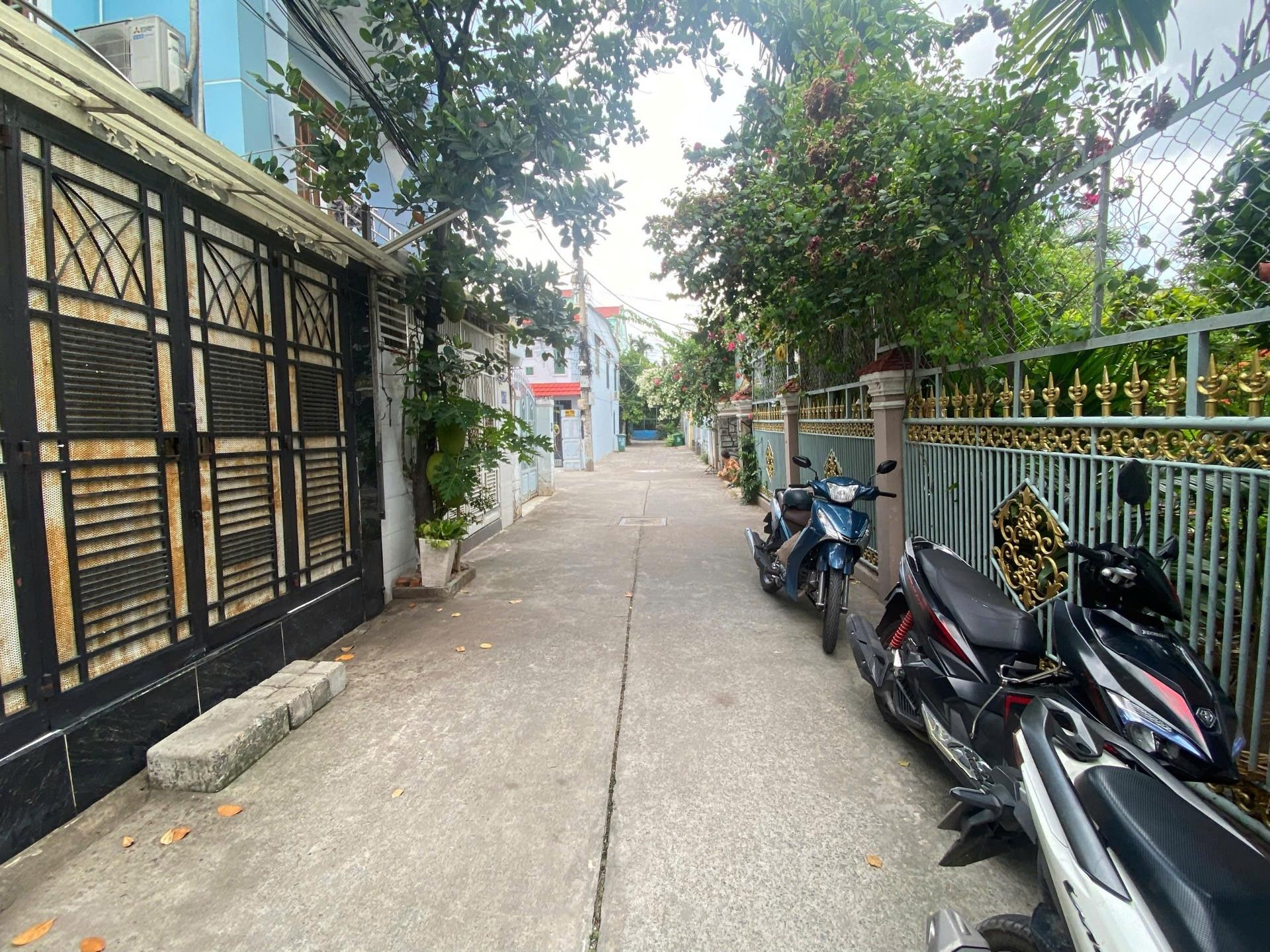 Chuyển nhượng nhà sổ hồng riêng 58,599998474121094 m2 tại Đường 38 - Thủ Đức, giá 6,2 tỷ
