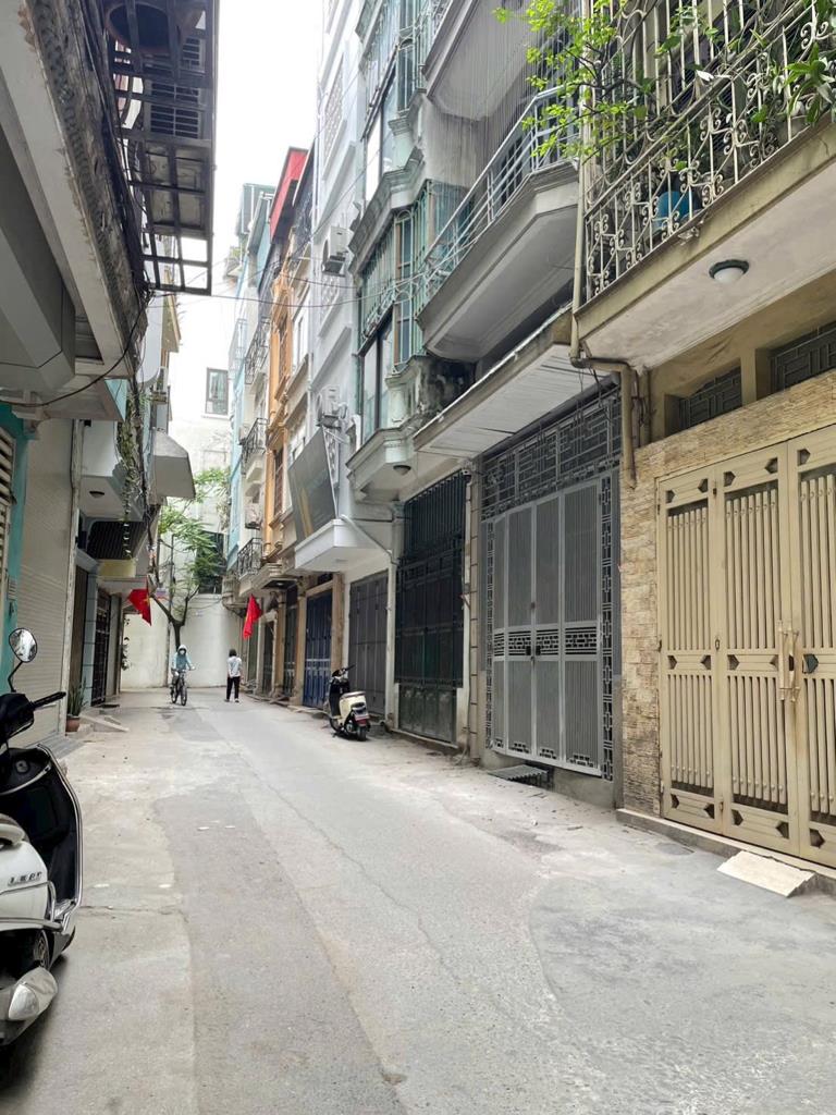 Bán gấp căn nhà 60 m2 tại Quận Thanh Xuân - Hà Nội, giá 15,9 tỷ