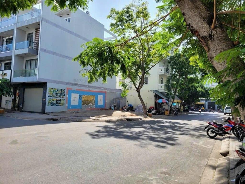 Cần bán ngay đất 80 m2, mặt tiền 10m tại Bình Hưng - Bình Chánh - TP Hồ Chí Minh, giá 1,1 tỷ