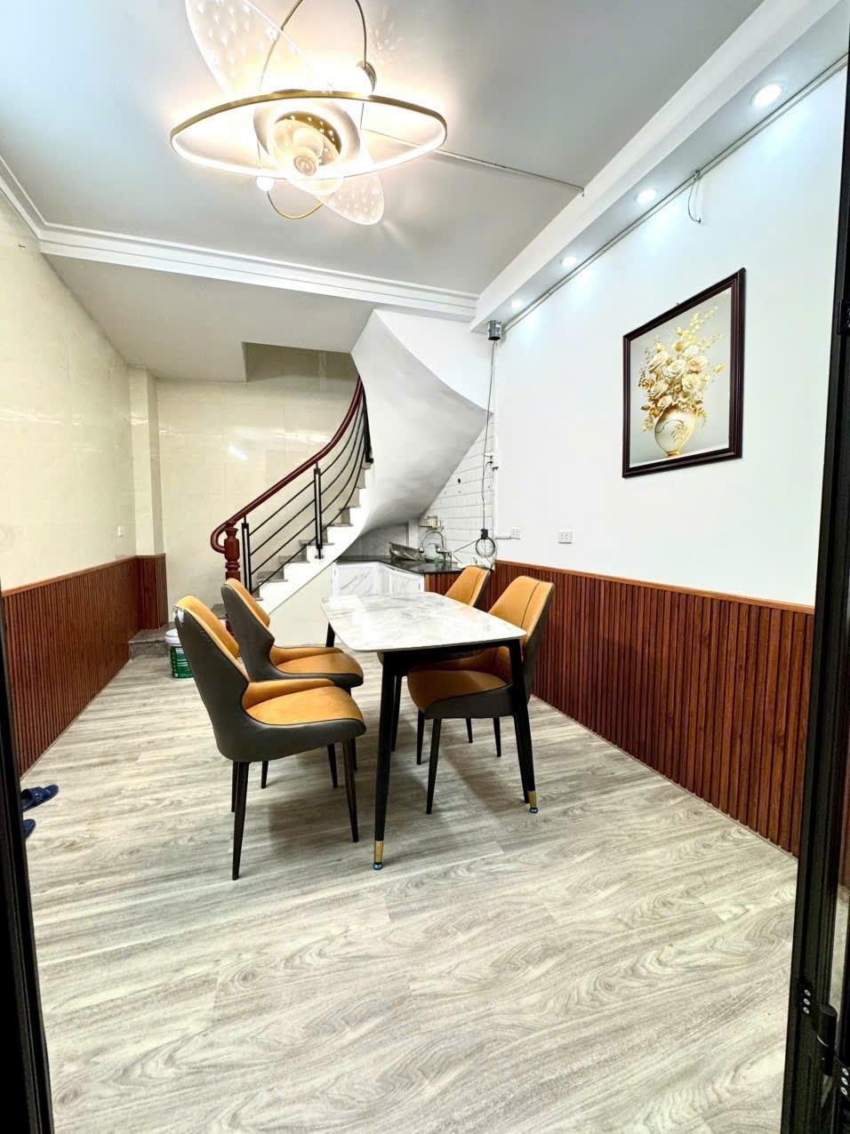 Thuê ngay nhà đất tại Đường Cầu Đất - Chương Dương Độ - Hoàn Kiếm - Hà Nội, 80 m2, giá 8 tr/tháng
