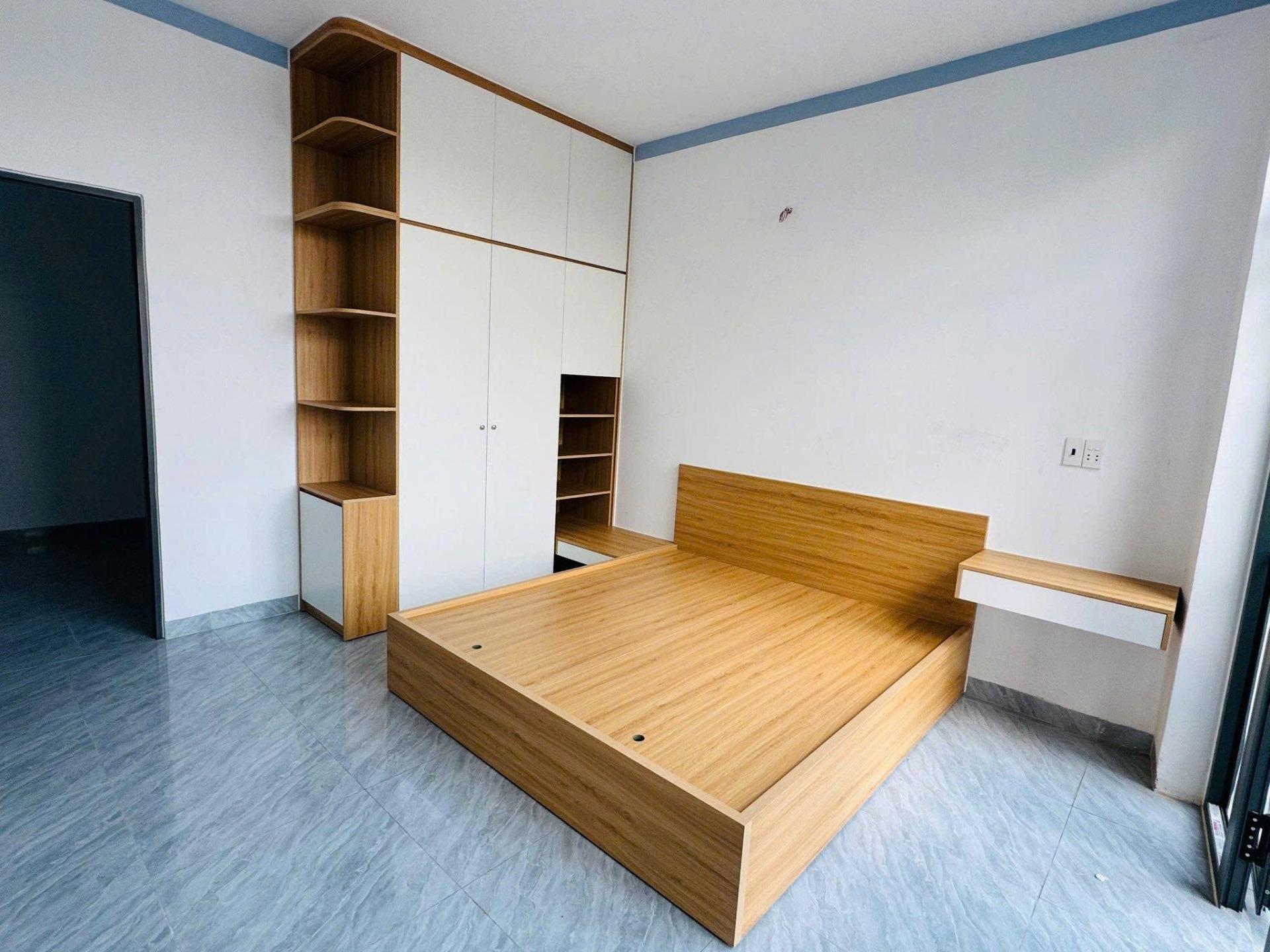Bán nhà phố 60 m2 tại Xã Tân Hiệp - Tân Uyên - Bình Dương, giá 2,1 tỷ