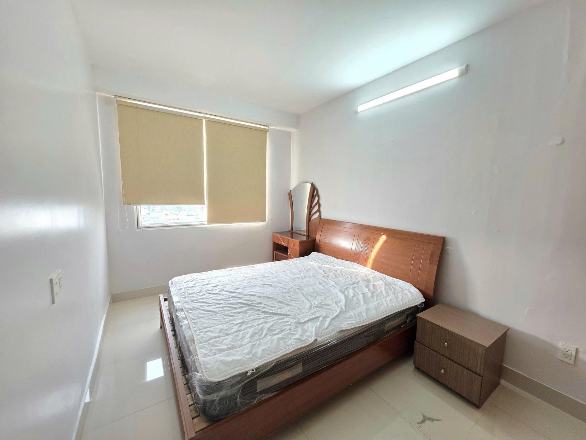 Cần cho thuê gấp nhà chung cư 73 m2 tại Đường Vũ Huy Tấn - Bình Thạnh, giá 11 triệu/tháng