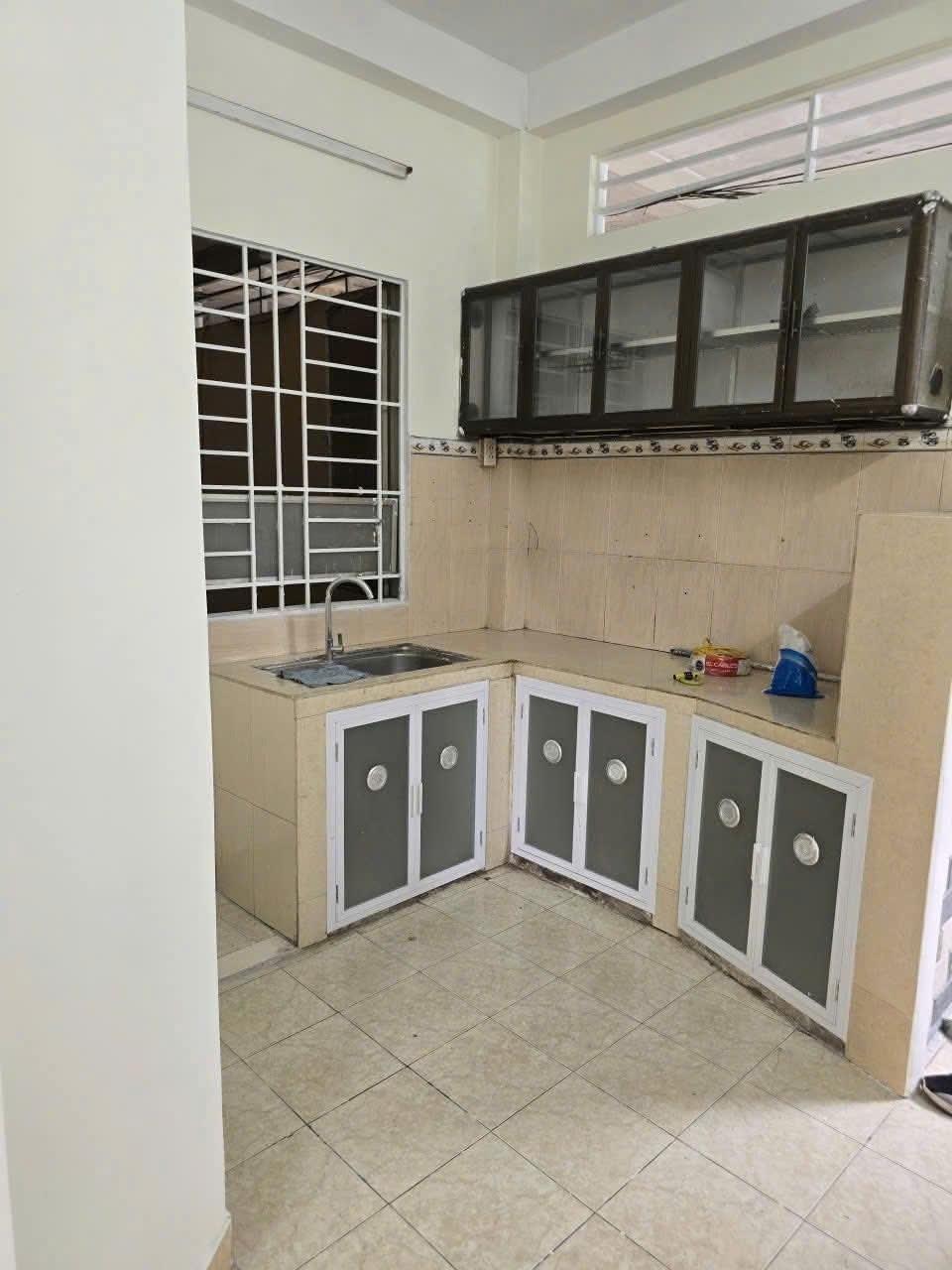 Cho thuê gấp căn hộ 65 m2 tại Đường Nhiêu Tứ - 7 - Phú Nhuận - TP Hồ Chí Minh, giá 8,5 triệu/tháng