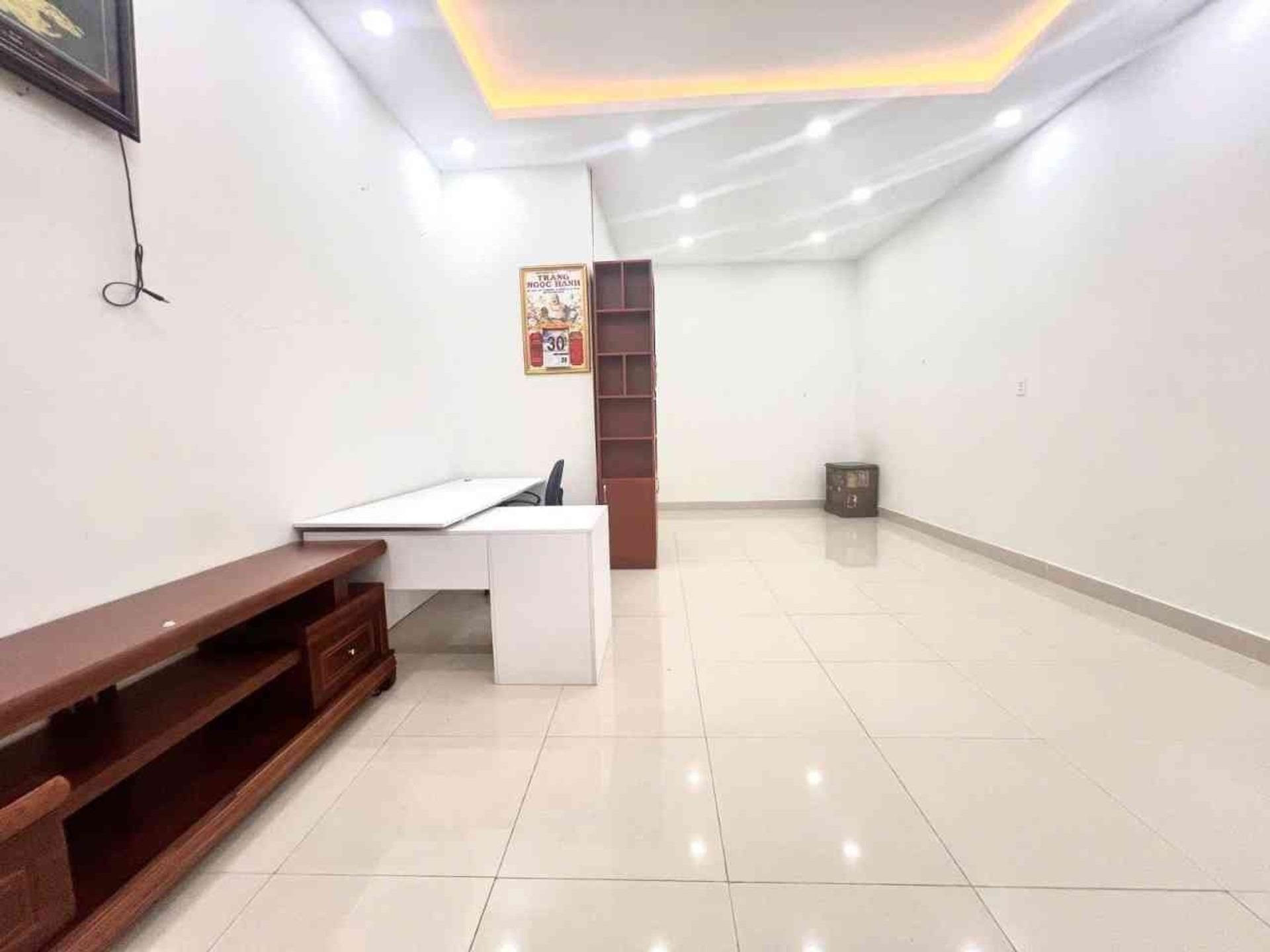 Cần bán nhanh căn nhà mặt phố 139 m2 tại Phường Linh Xuân - Thủ Đức - TP Hồ Chí Minh, giá 8,4 tỷ