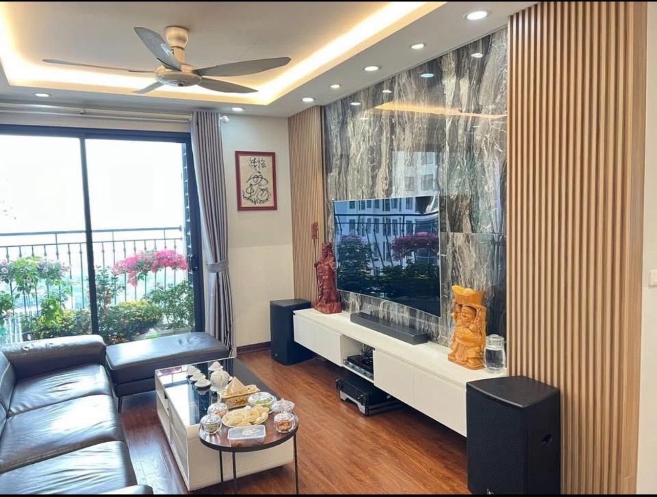 Chuyển nhượng căn hộ 90 m2, giá 8 tỷ tại Đường Phạm Văn Đồng - Cổ Nhuế 1 - Bắc Từ Liêm - Hà Nội