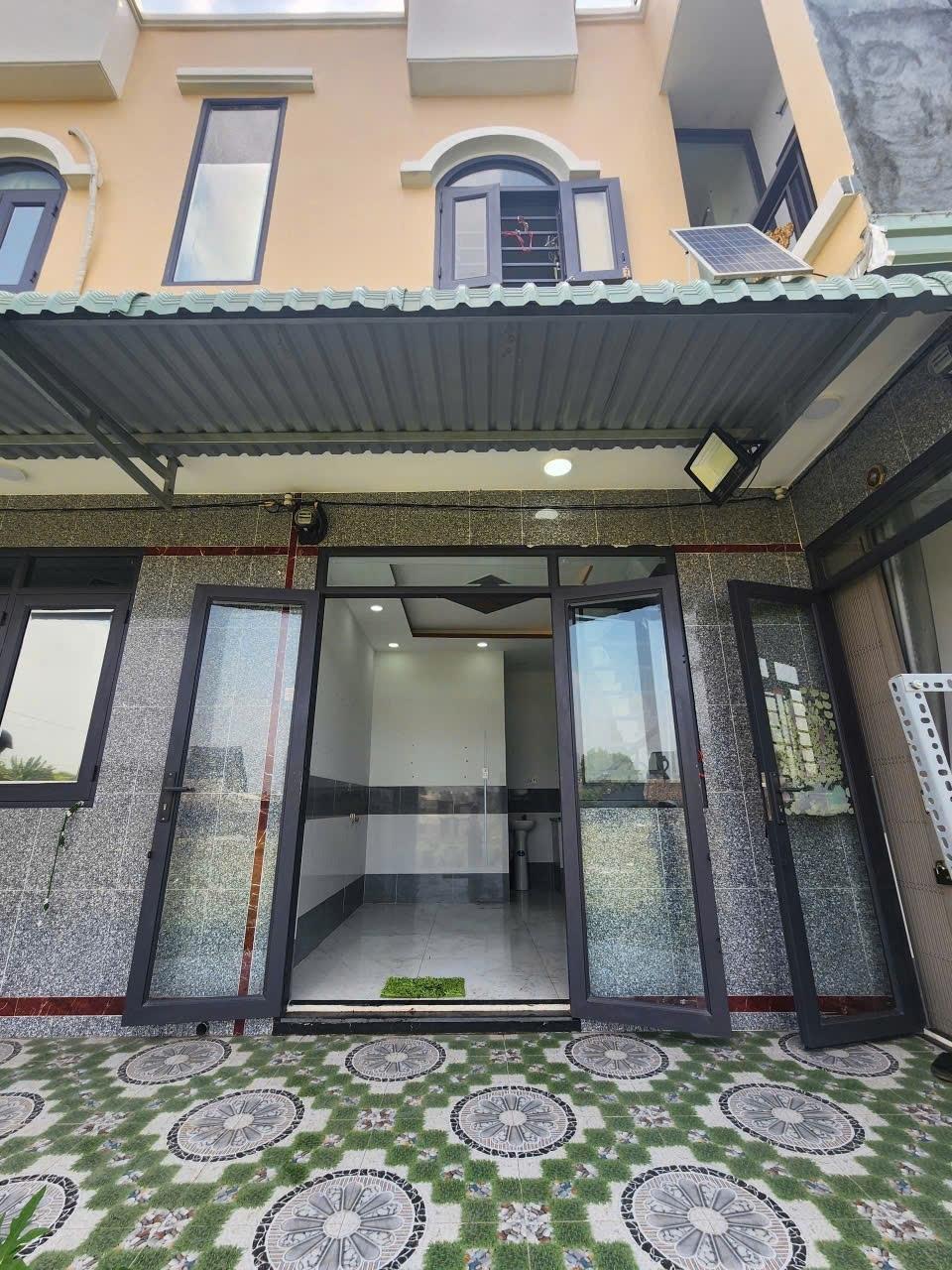 Cần bán gấp bán nhanh nhà sổ hồng riêng 20 m2 tại Đường Nguyễn Văn Bứa - Hóc Môn, giá 395 triệu