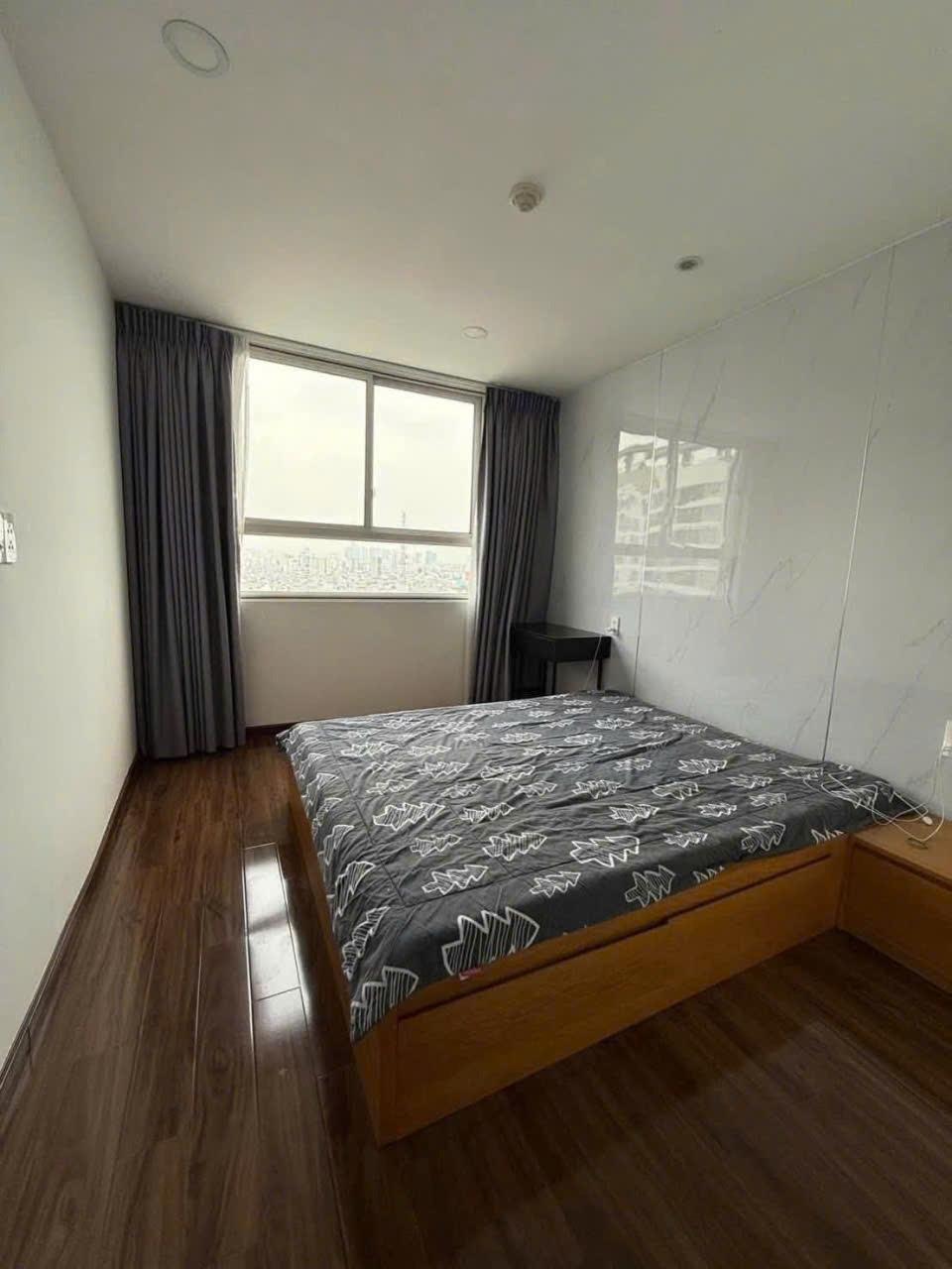Cho thuê gấp căn hộ chung cư 105 m2 tại Đường D5 - Bình Thạnh - TP Hồ Chí Minh, giá 16 triệu/tháng