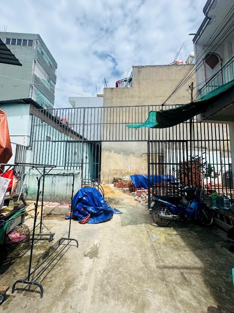 Cần bán nhanh căn nhà đẹp 320 m2 tại Đường Sinco - Bình Trị Đông B - Bình Tân, giá 15 tỷ
