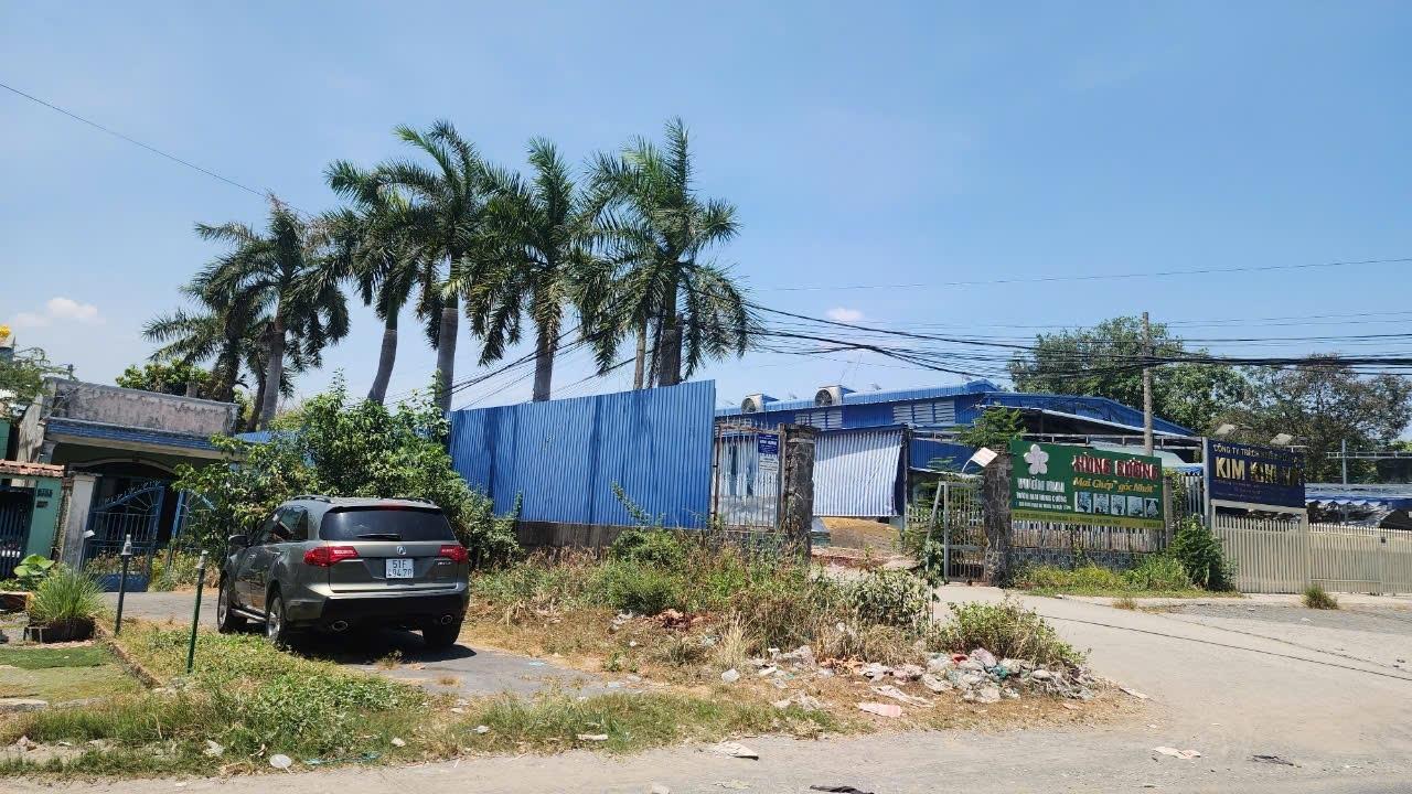 Sở hữu ngay nhà mặt phố đẹp 333 m2 tại Đường Trịnh Quang Nghị - Bình Chánh, giá 13,8 tỷ