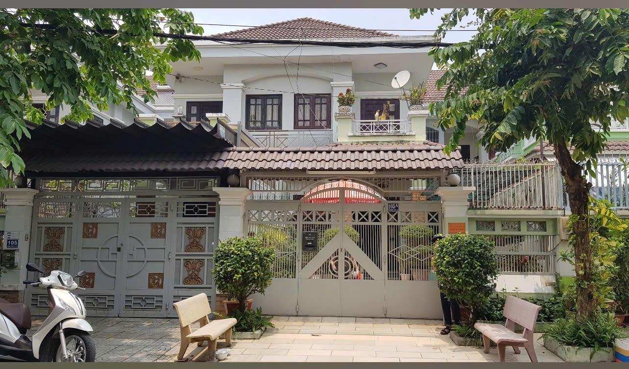 Chuyển nhượng biệt thự siêu đẹp 122 m2, giá 13,5 tỷ tại Đường 19 - Bình Chánh - TP Hồ Chí Minh