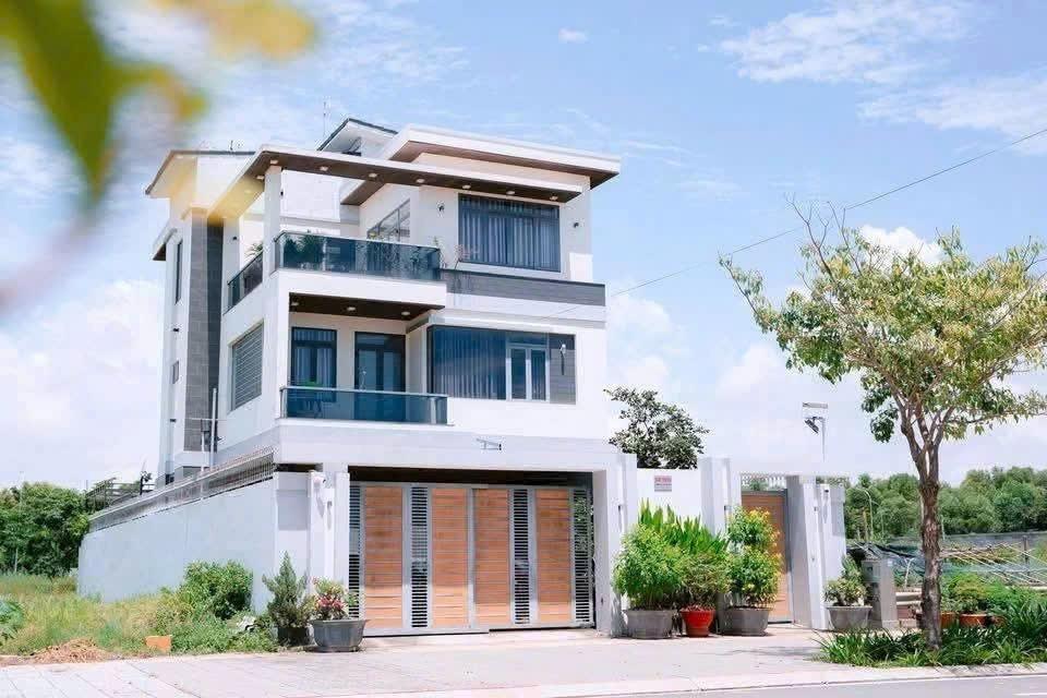 Cần bán gấp nhà lk 350 m2, giá 13 tỷ tại Đường 3/2 - Bà Rịa - Bà Rịa Vũng Tàu