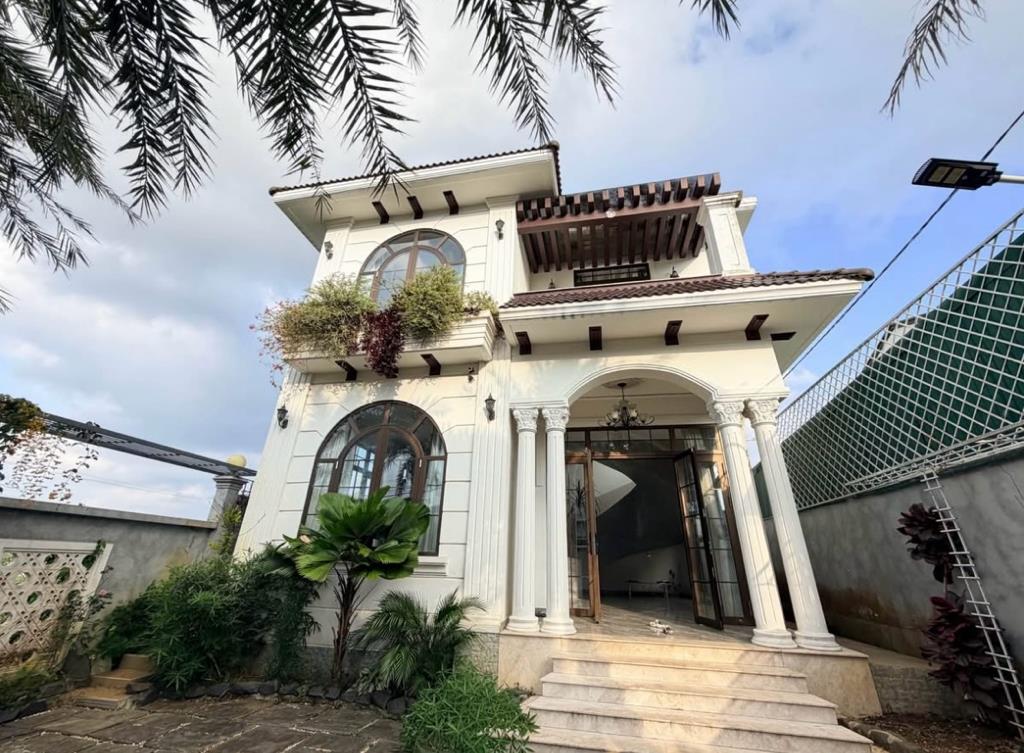 Cần bán liền kề, biệt thự 250 m2, giá 5,5 tỷ tại Đường Nguyễn Tuân - Lộc Tiến - Bảo Lộc - Lâm Đồng