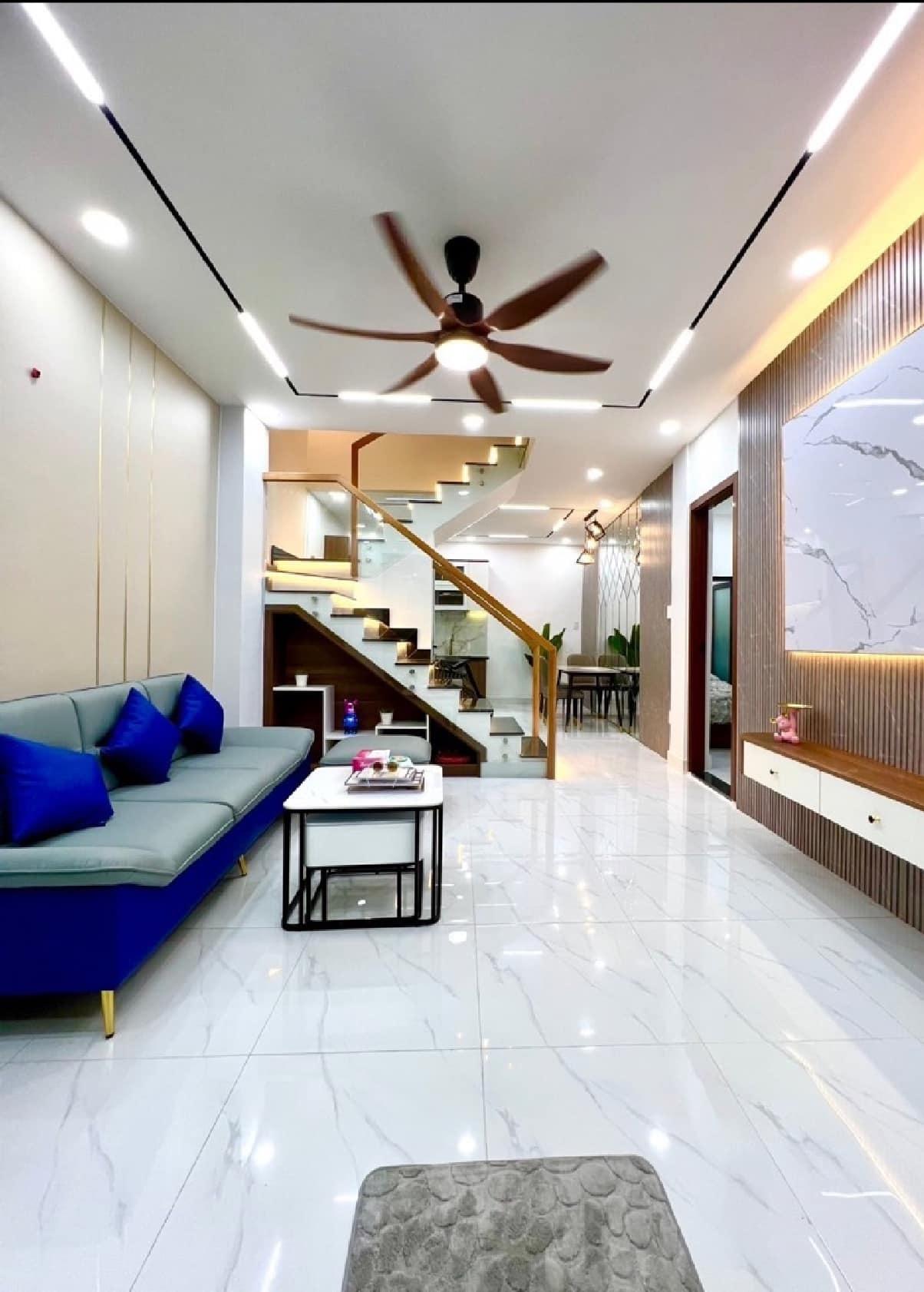 Bán nhanh nhà shr 56 m2 tại Đường Nguyễn Văn Tạo - Long Thới - Nhà Bè, giá 960 triệu