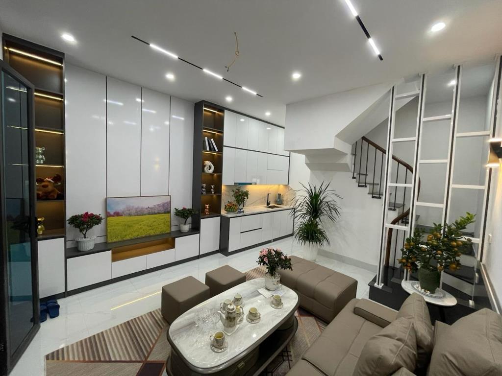 Sở hữu ngay nhà shr 30 m2 tại Đường Lương Khánh Thiện - Tương Mai - Hoàng Mai, giá 8,89 tỷ