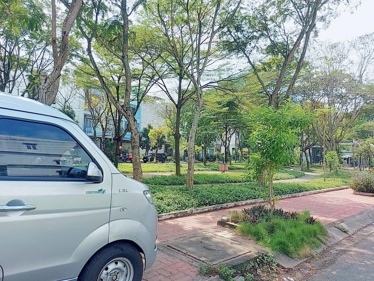 Bán nhanh căn nhà mặt phố 84 m2 tại Đường Hương lộ 5 - An Lạc - Bình Tân, giá 9,6 tỷ