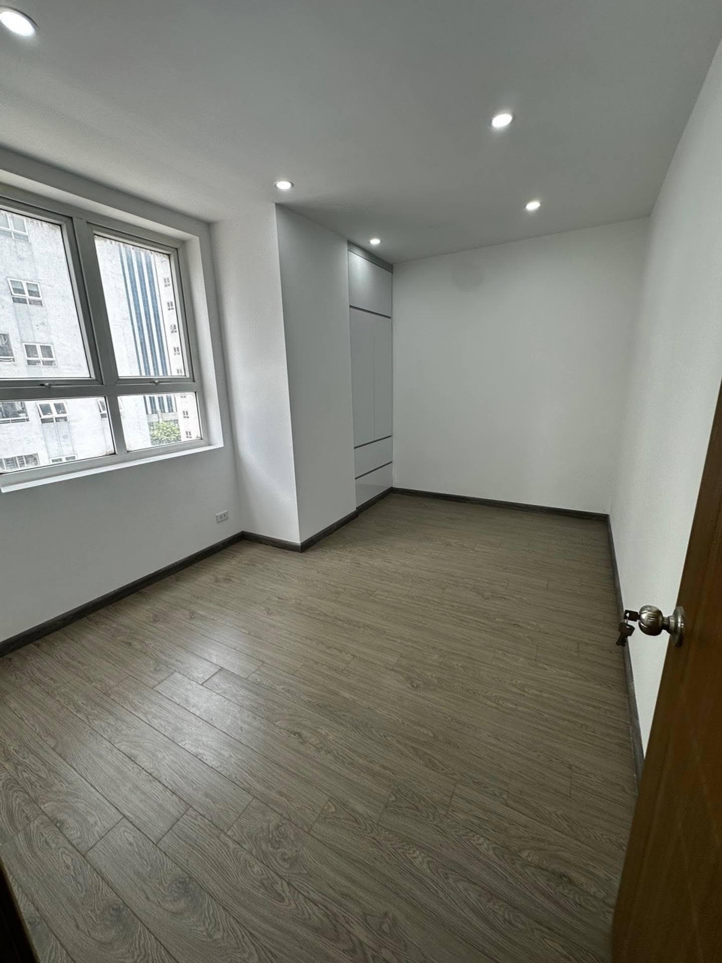 Cần bán ngay căn 55 m2, hướng Đông-Bắc, giá 5,3 tỷ tại Phường Trung Hòa - Cầu Giấy - Hà Nội