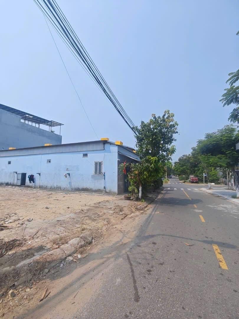 Bán gấp nền đất 205 m2 tại Quận Ngũ Hành Sơn - Đà Nẵng, giá 162 tỷ