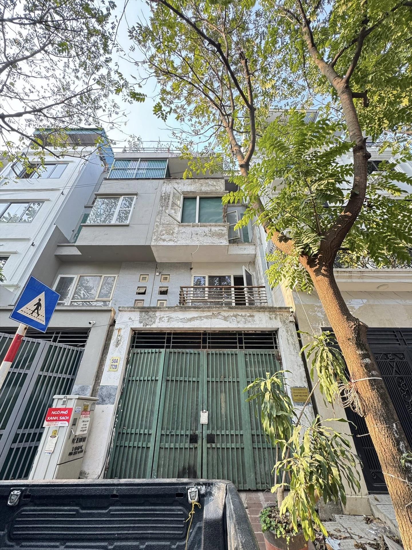 Cần bán ngay căn biệt thự 4 tầng, 90 m2, giá 20,9 tỷ tại Đường Văn Khê - Phú La - Hà Đông - Hà Nội