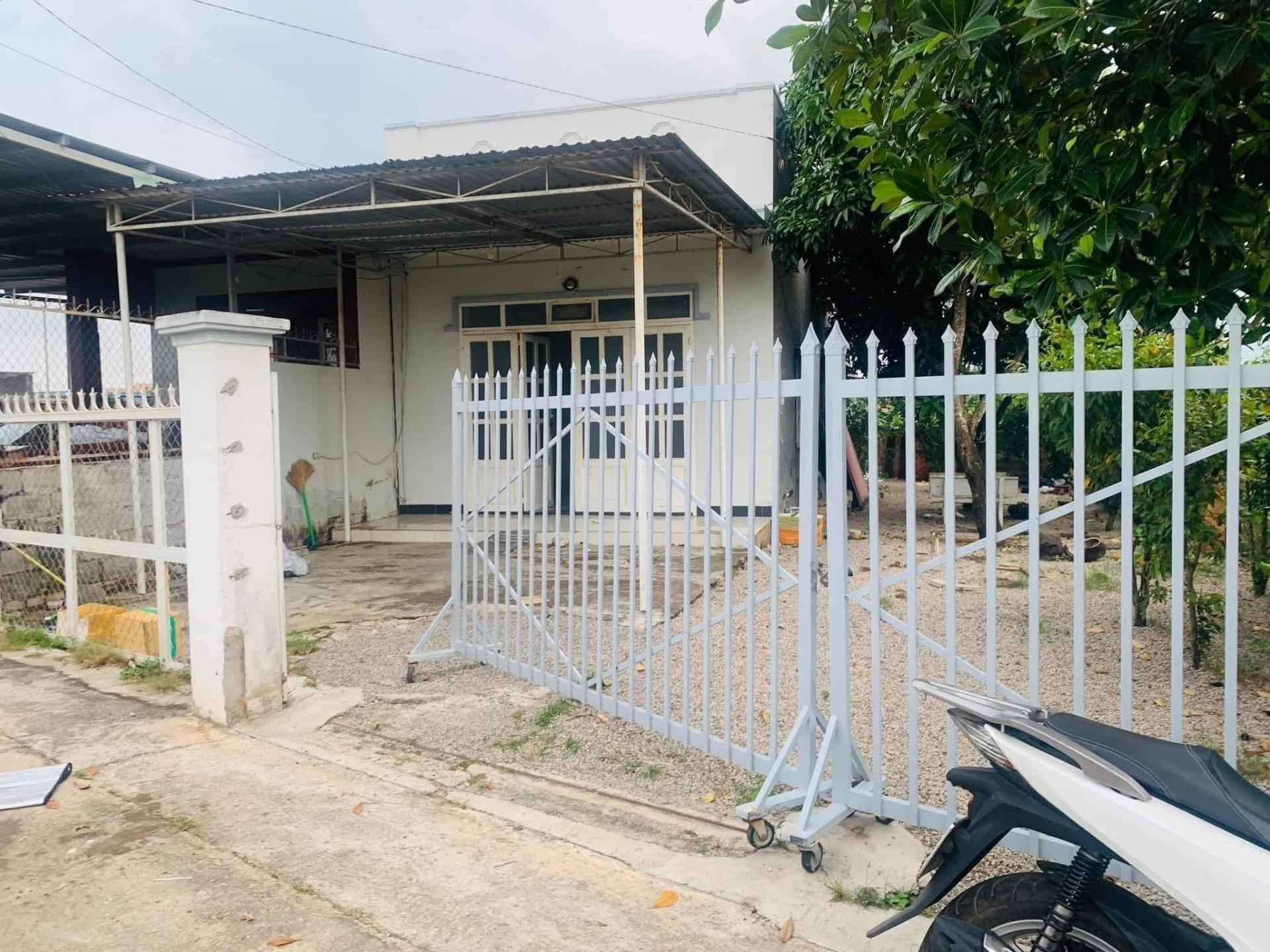 Bán căn nhà riêng 198 m2 tại Đường Nguyễn Thị Lắng - Tân Phú Trung - Củ Chi, giá 1 tỷ