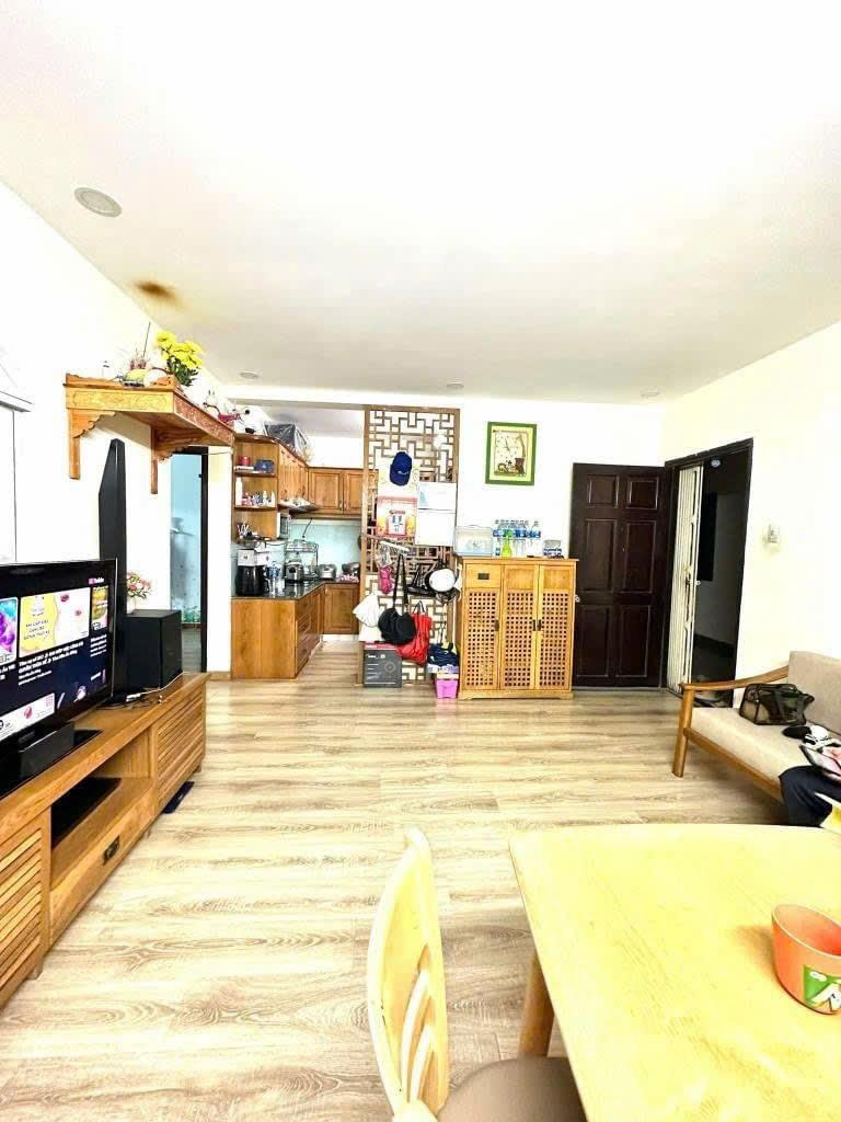 Cho thuê gấp căn chung cư 95 m2 tại Đường Nguyễn Sơn - Tân Phú - TP Hồ Chí Minh, giá 9,5 tr/tháng