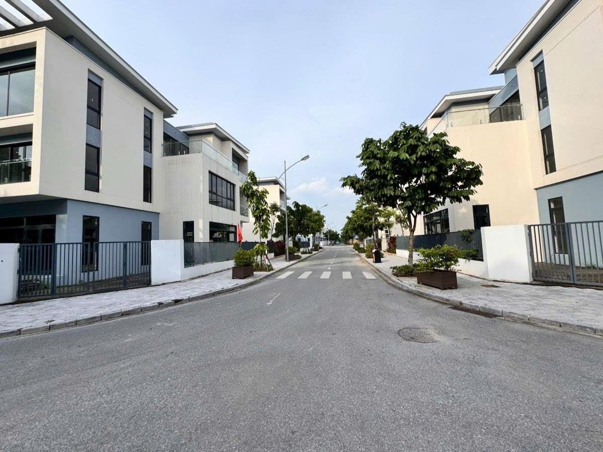Cho thuê gấp nhà biệt thự, liền kề 248 m2 tại Đường Tố Hữu - Hà Đông - Hà Nội, giá 20 triệu/tháng