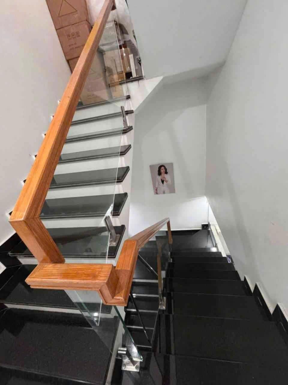 Cần bán căn nhà riêng 60 m2, hướng Bắc tại Đường Cột Đèn - Hàng Kênh - Lê Chân, giá 2,9 tỷ