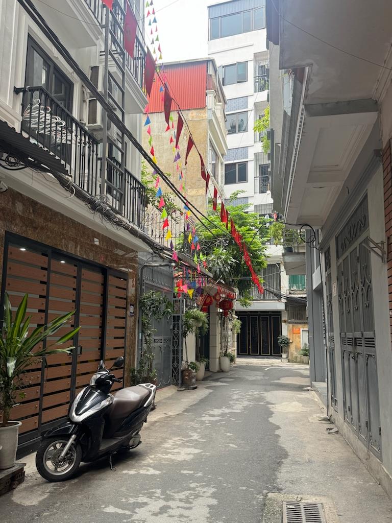 Cần bán nhanh nhà đẹp 48 m2 tại Phường Ngã Tư Sở - Đống Đa - Hà Nội, giá 14,86 tỷ