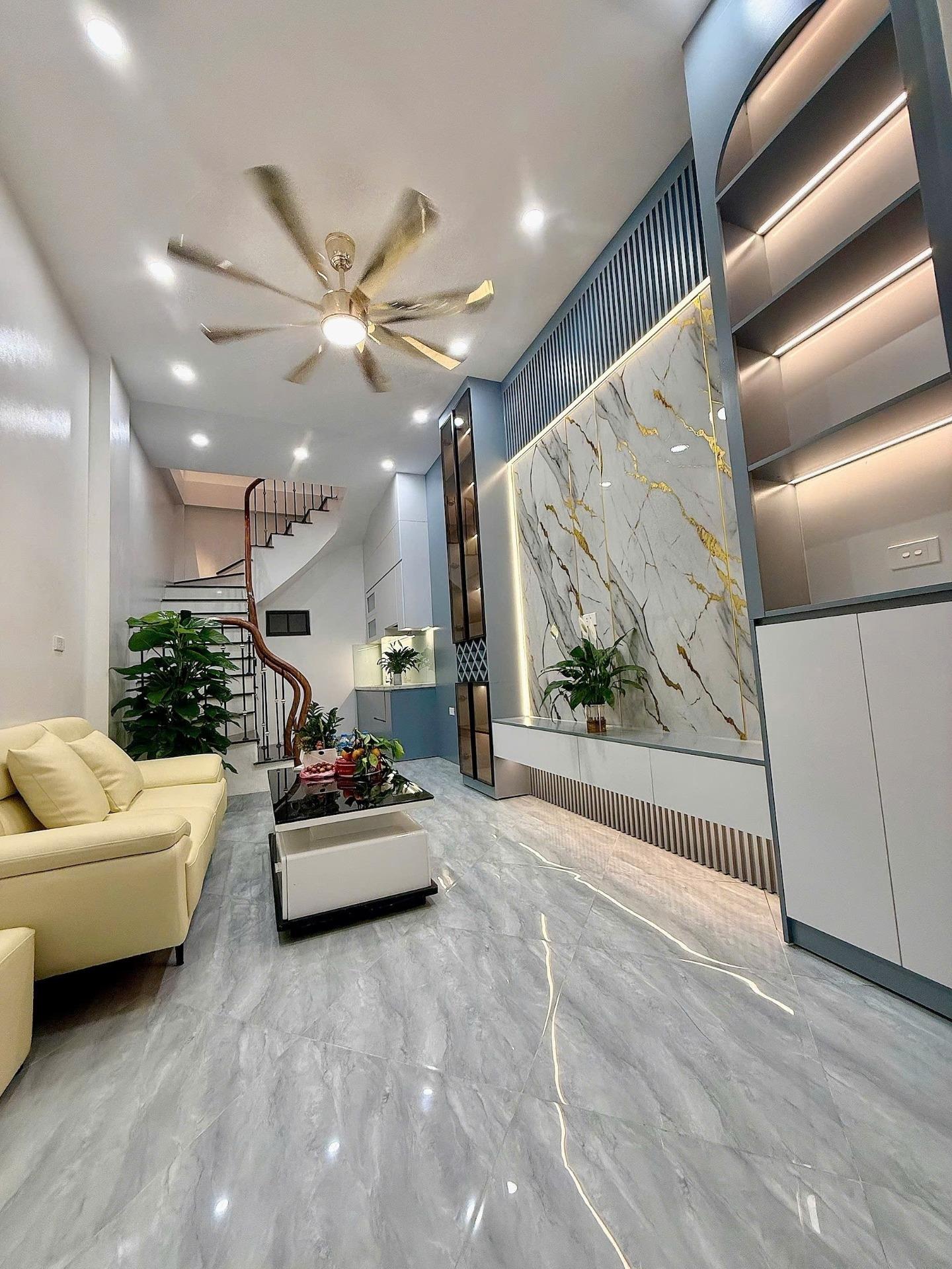 Sở hữu nhà shr 23 m2 tại Phố Chợ Khâm Thiên - Khâm Thiên - Đống Đa - Hà Nội, giá 6,38 tỷ