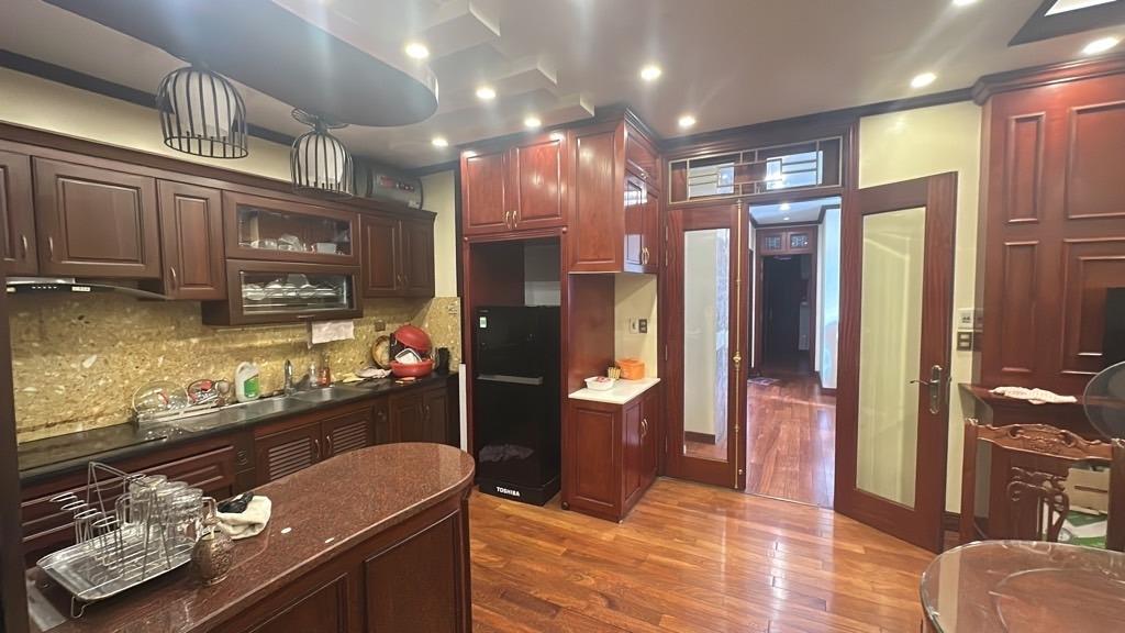 Bán nhà riêng sổ đỏ 92 m2 tại Phường Cự Khối - Long Biên - Hà Nội, giá 20,2 tỷ