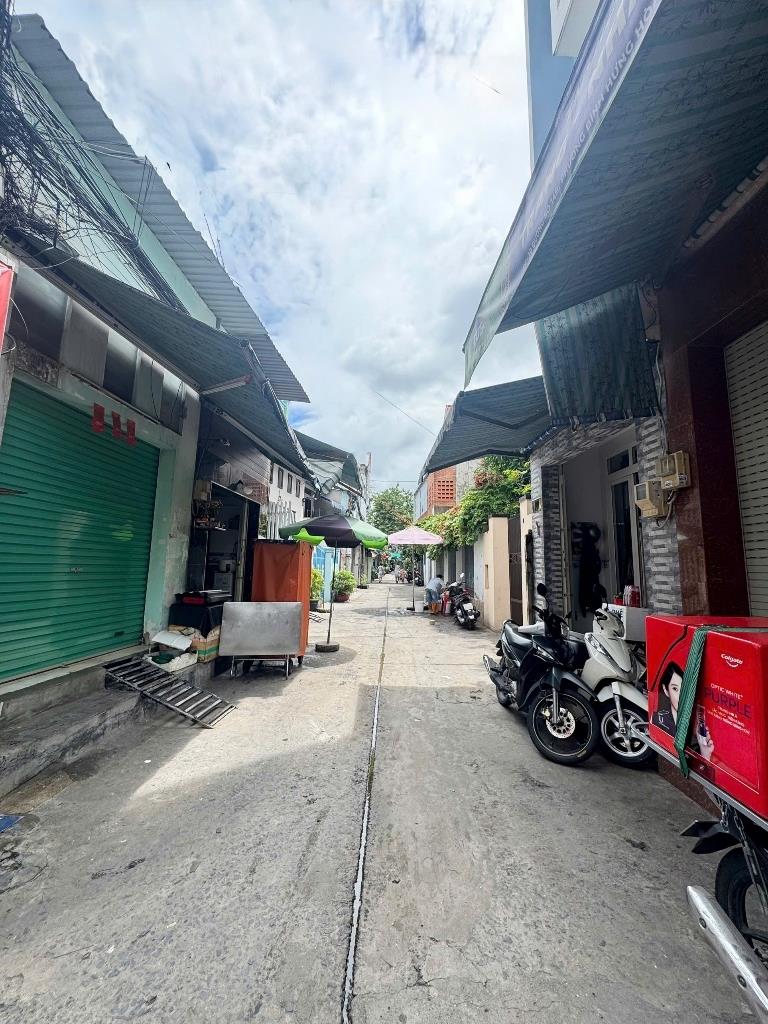Cần bán gấp bán nhanh căn nhà đẹp 28 m2 tại Đường 14B - Bình Hưng Hòa - Bình Tân, giá 4,3 tỷ