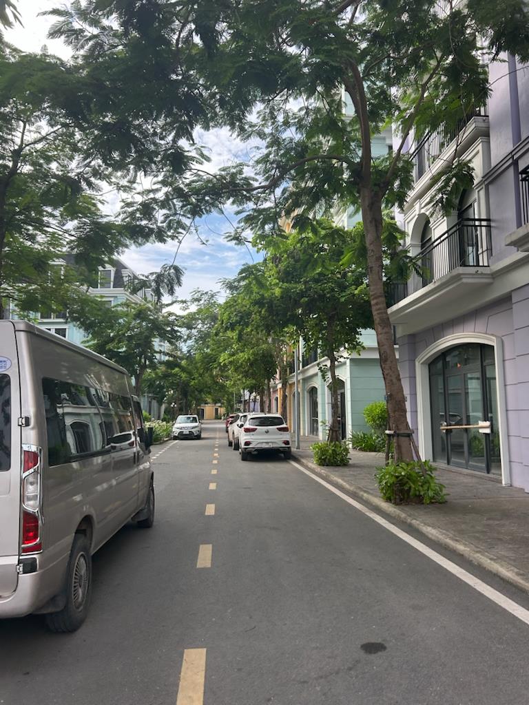 Sở hữu ngay nhà lk 75 m2, giá tốt tại Phường Bãi Cháy - Hạ Long - Quảng Ninh