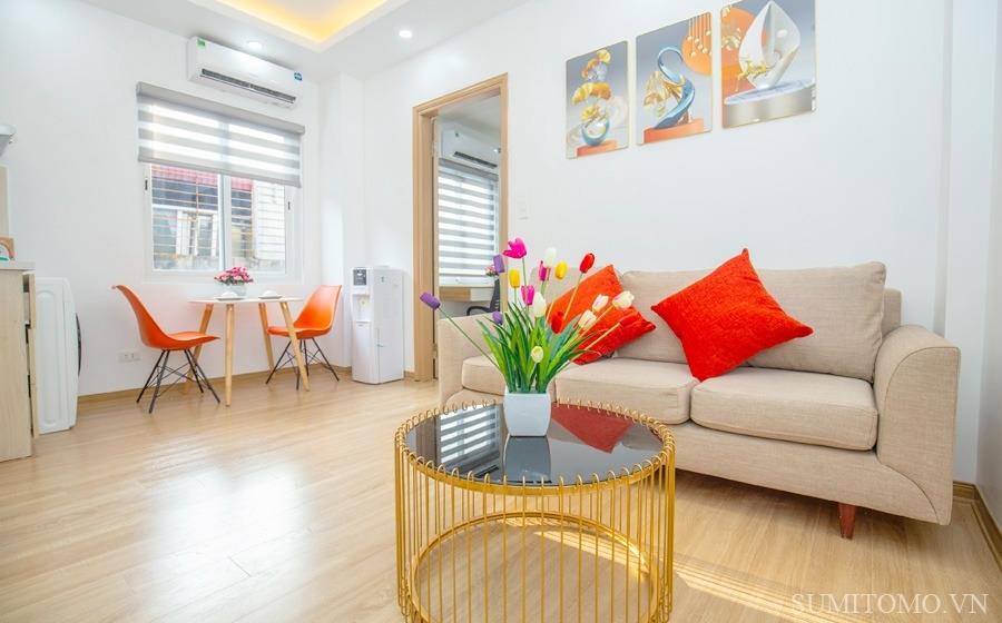 oà nhà Sumitomo cho thuê căn hộ dv số 5/39 Linh Lang, tầng cao, thoáng, yên tĩnh. Giá  660$/ tháng