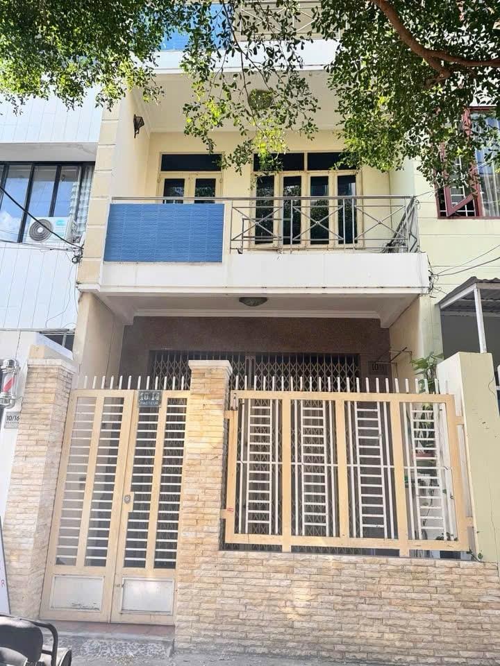 Bán gấp nhà đẹp 2 tầng, 60 m2, hướng Tây-Nam tại Đường Pasteur - Lộc Thọ - Nha Trang, giá 9 tỷ