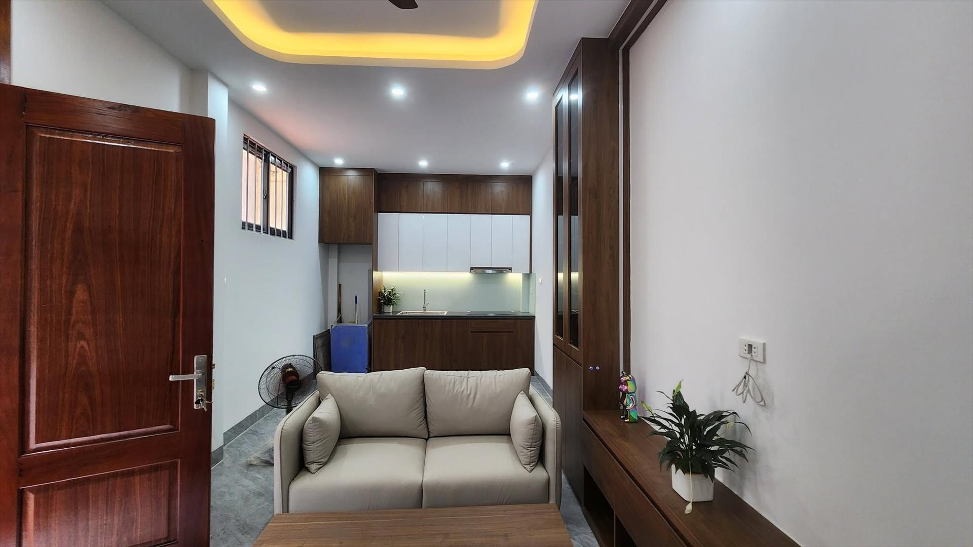Cần bán gấp bán nhanh nhà sổ hồng riêng 5 tầng, 31 m2 tại Đường Phố Lụa - Hà Đông, giá 6,98 tỷ