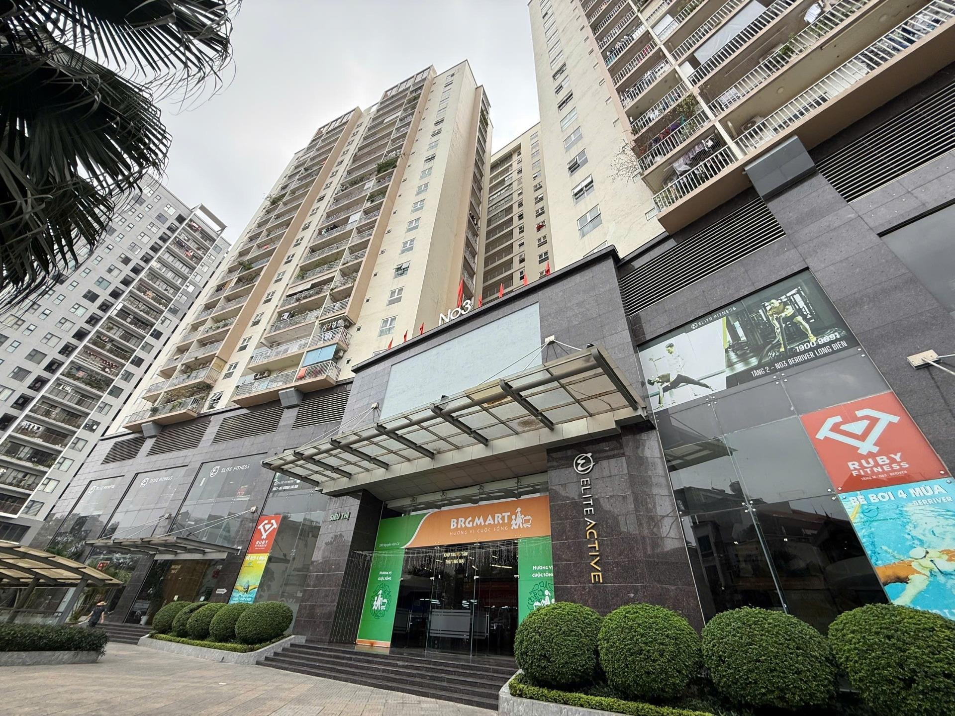 Bán gấp chung cư 120 m2, giá 10,2 tỷ tại Đường Nguyễn Văn Cừ - Bồ Đề - Long Biên - Hà Nội