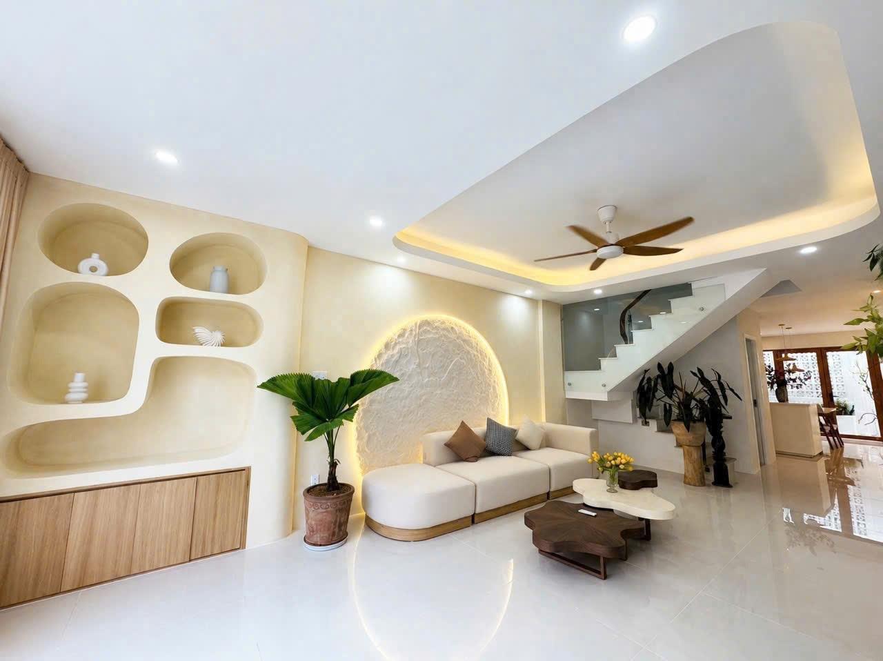 Sở hữu ngay nhà shr 80 m2 tại Thị trấn Nhà Bè - Nhà Bè - TP Hồ Chí Minh, giá 12 tỷ
