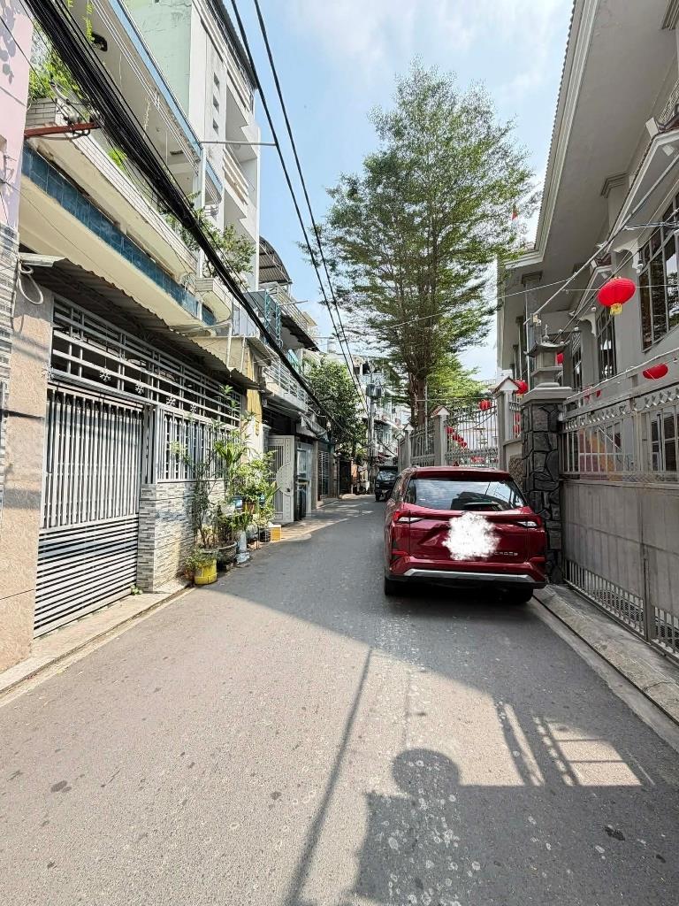 Bán nhà riêng 5 tầng, 52 m2, mặt tiền 6m, hướng Nam tại Đường Phạm Văn Hai - Tân Bình, giá 9,5 tỷ
