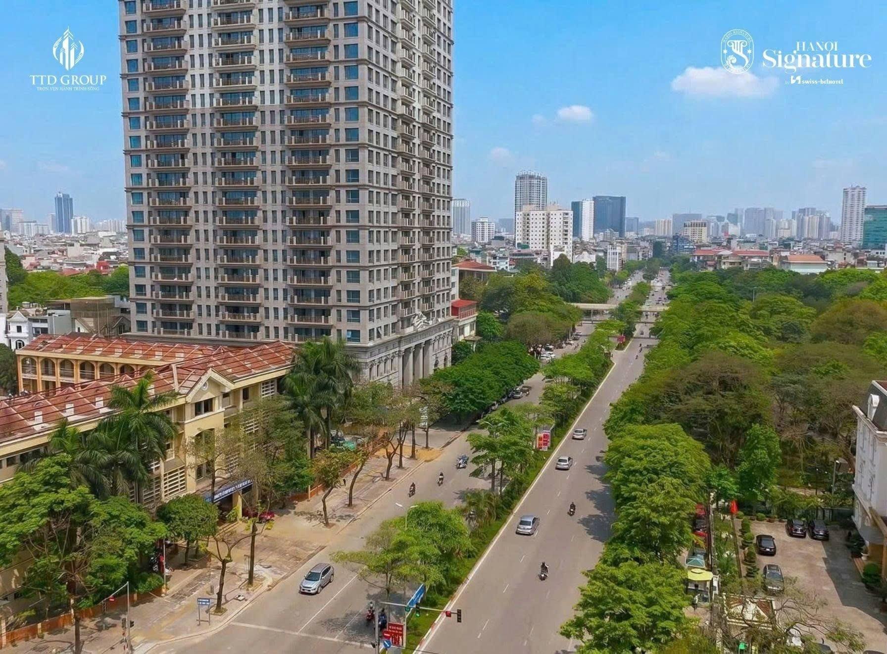 Cần bán căn nhà mặt phố 95 m2 tại Đường Nguyễn Văn Huyên - Dịch Vọng - Cầu Giấy, giá 120 tỷ