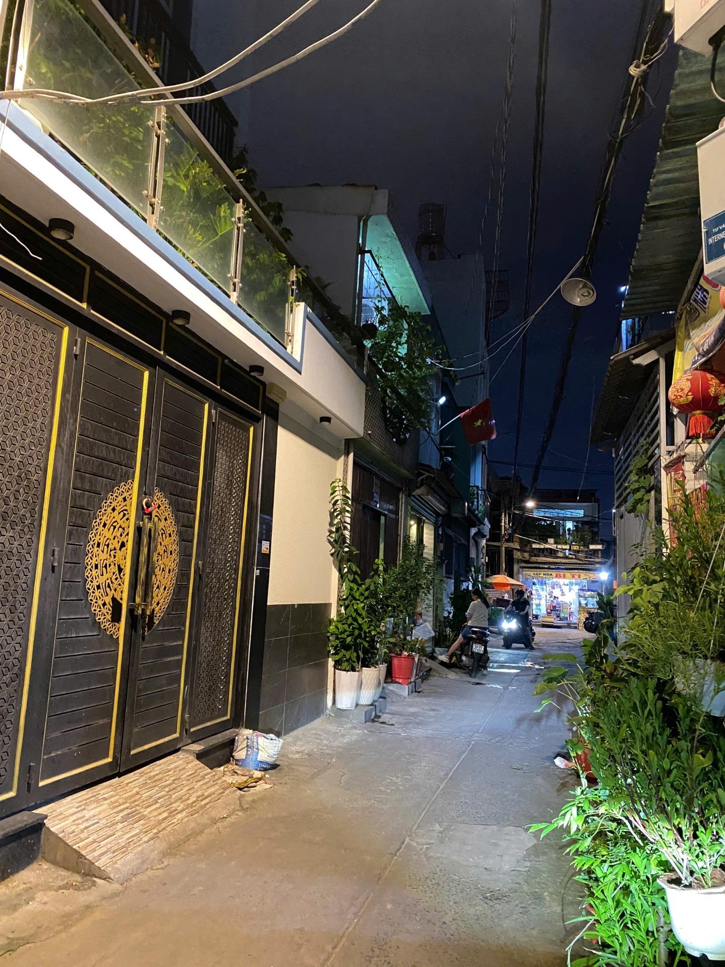 Cần bán nhanh nhà riêng 54 m2, hướng Tây-Nam tại Đường Bùi Quang Là - 12 - Gò Vấp, giá rẻ