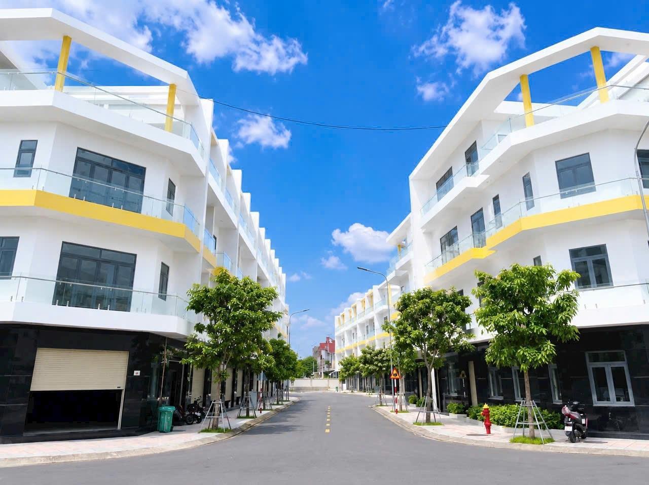 Sở hữu ngay căn hộ 150 m2, giá 3,5 tỷ tại Phường Uyên Hưng - Tân Uyên - Bình Dương