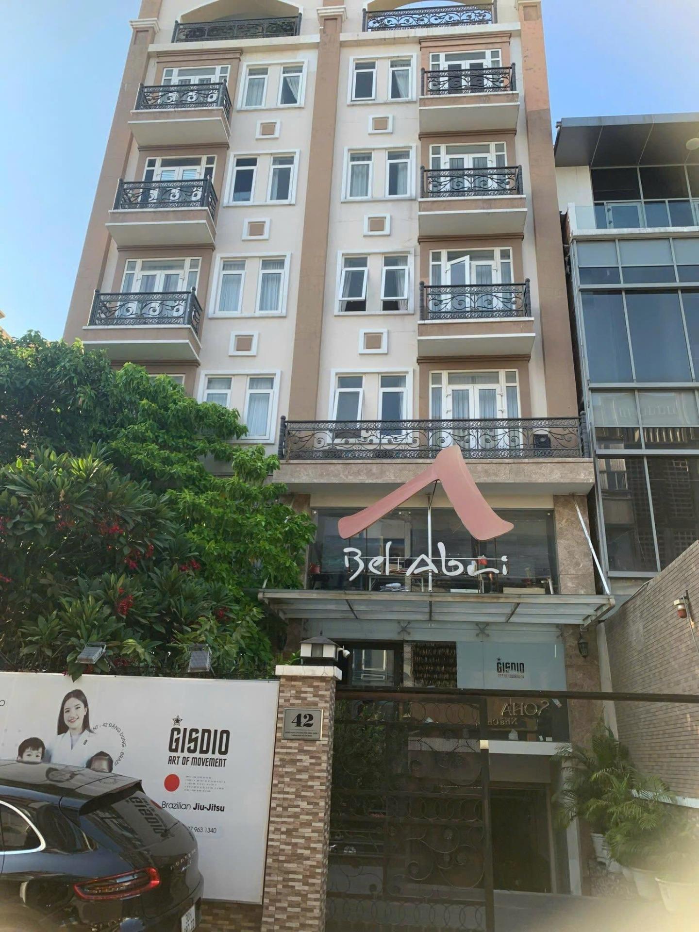 Cần bán nhanh nhà phố 339 m2, hướng Đông-Nam tại Phố Đặng Dung - Tân Định - Quận 1, giá 180 tr