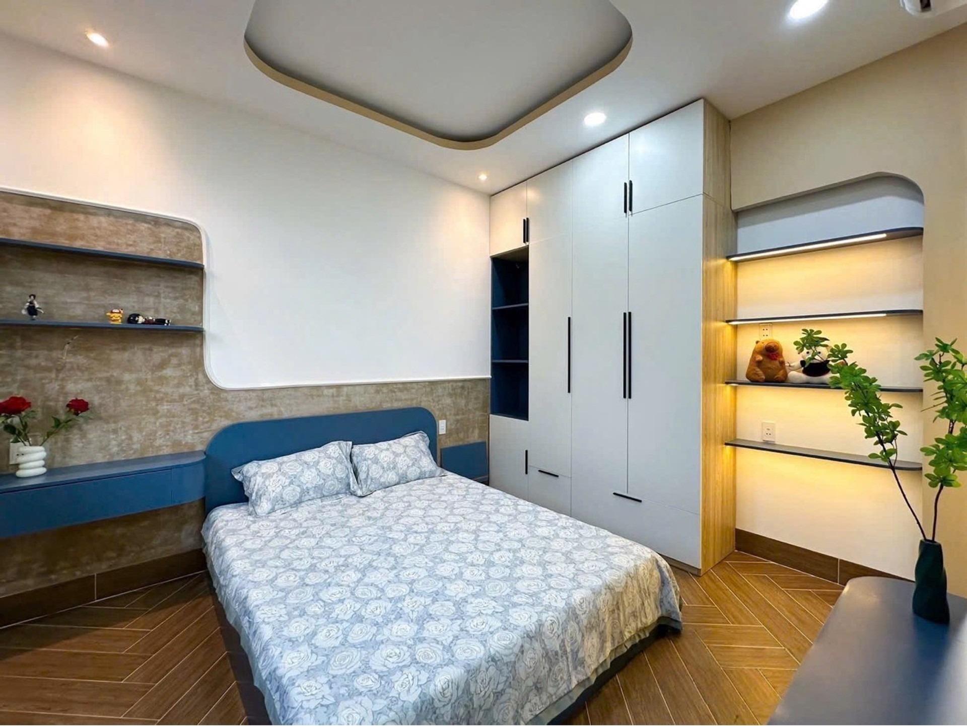Cần bán ngay nhà sổ hồng riêng 45 m2 tại Đường Bùi Quang Là - 12 - Gò Vấp, giá 6,3 tỷ