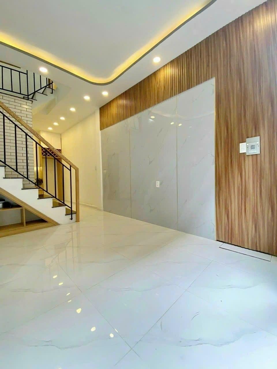 Bán nhà sổ riêng 53 m2 tại Đường Phạm Văn Chiêu - 11 - Gò Vấp - TP Hồ Chí Minh, giá 3,4 tỷ