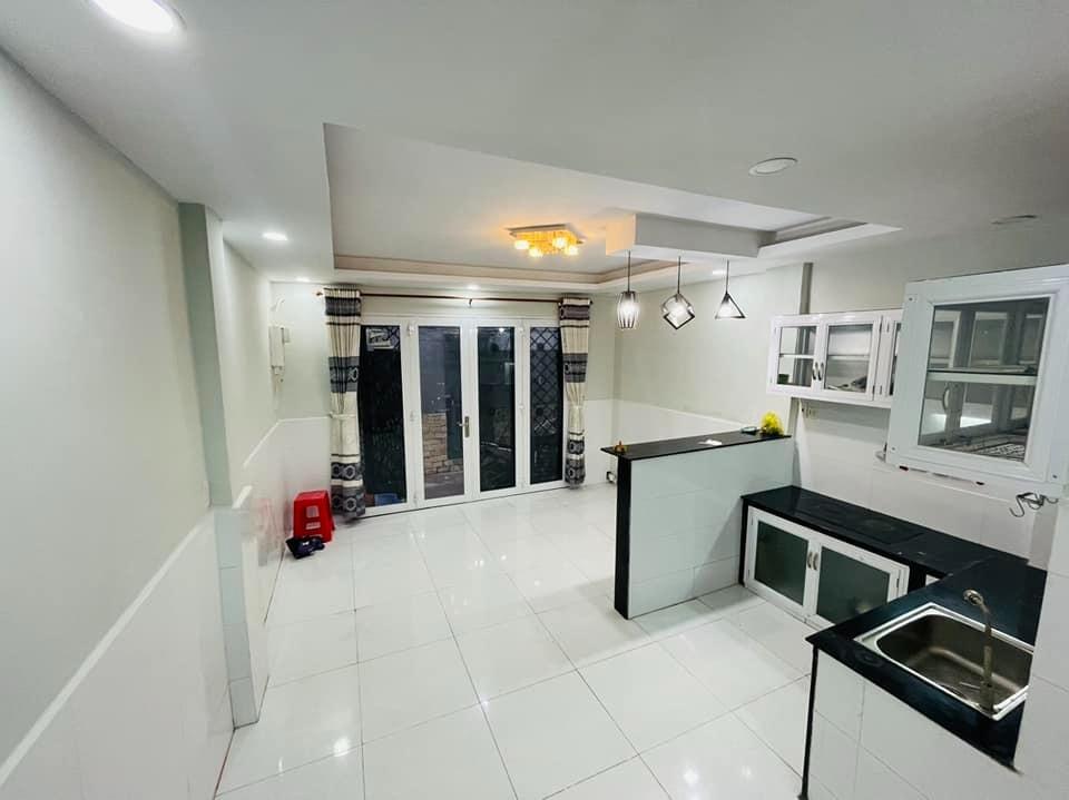 Bán gấp căn nhà 62 m2 tại Đường Bùi Minh Trực - 5 - Quận 8 - TP Hồ Chí Minh, giá 2,65 tỷ