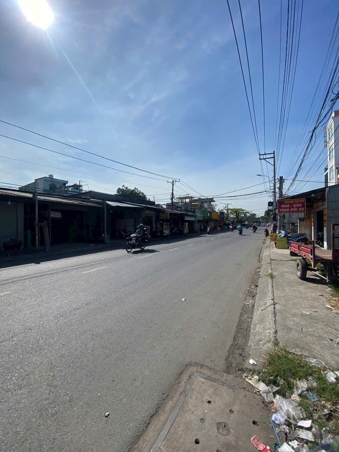 Sở hữu lô đất nền 300 m2, hướng Đông tại Bà Điểm - Hóc Môn - TP Hồ Chí Minh, giá 14,8 tỷ