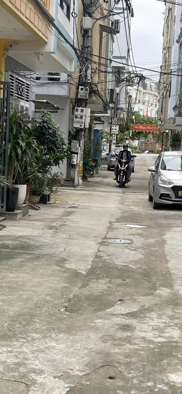 Sở hữu đất 41 m2 tại Thị trấn Trạm Trôi - Hoài Đức - Hà Nội, giá 7,4 tỷ